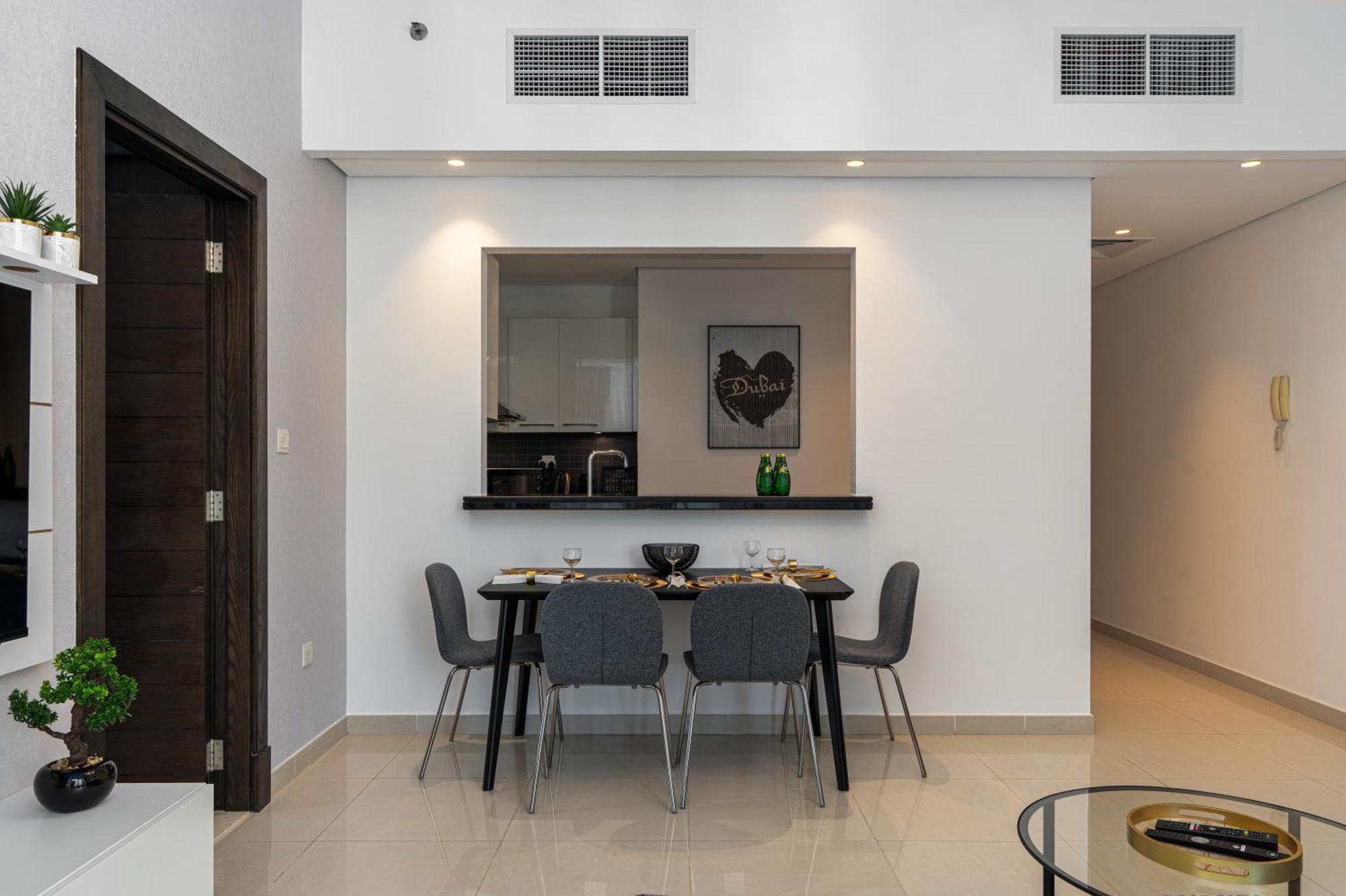 Silverene Towers - Home Of Choice ดูไบ ภายนอก รูปภาพ